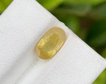 Yellow Sapphire 2.1ct Oval Cut