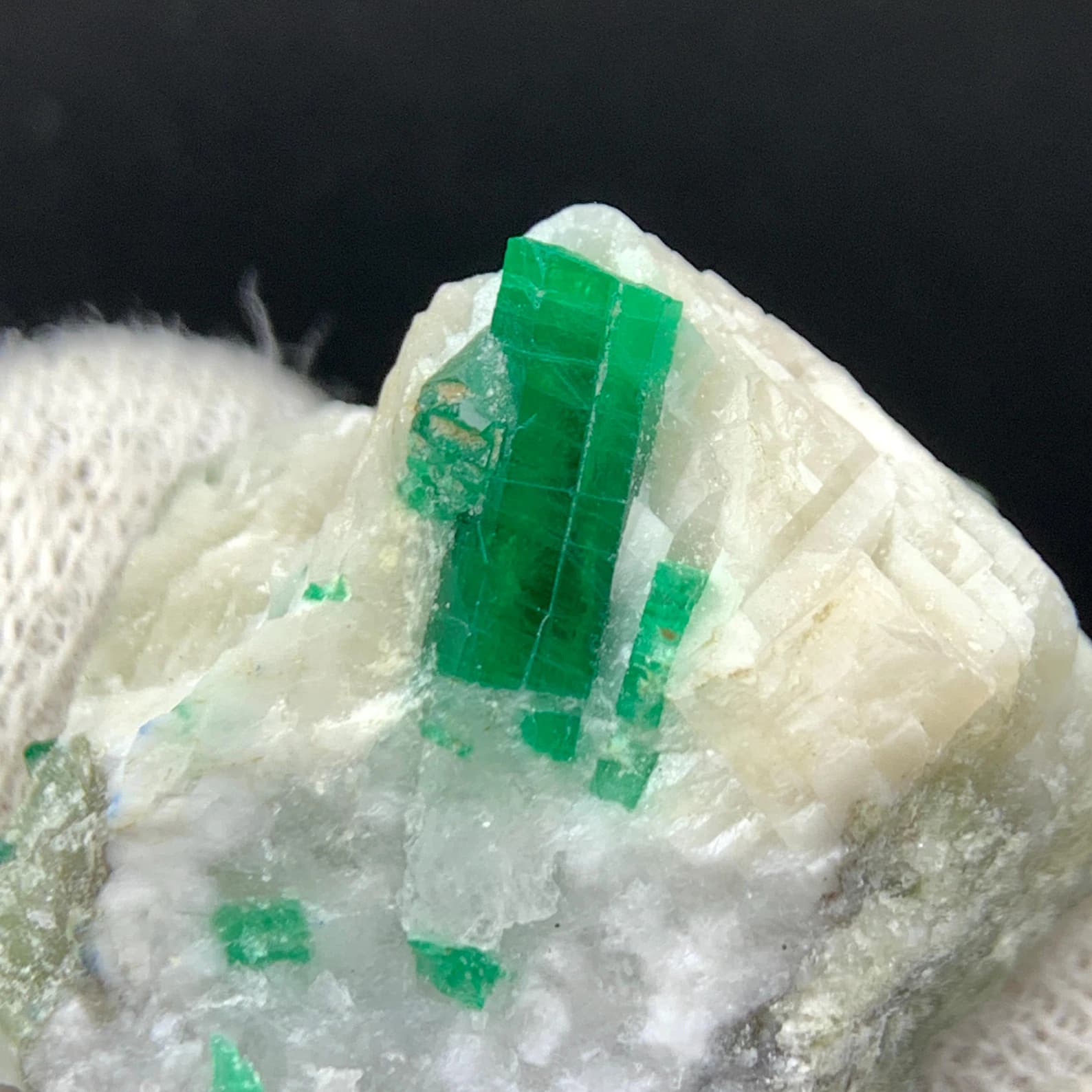 Swat Emerald 21.45g Mineral Specimen, natural green emerald from Swat Valley, Pakistan