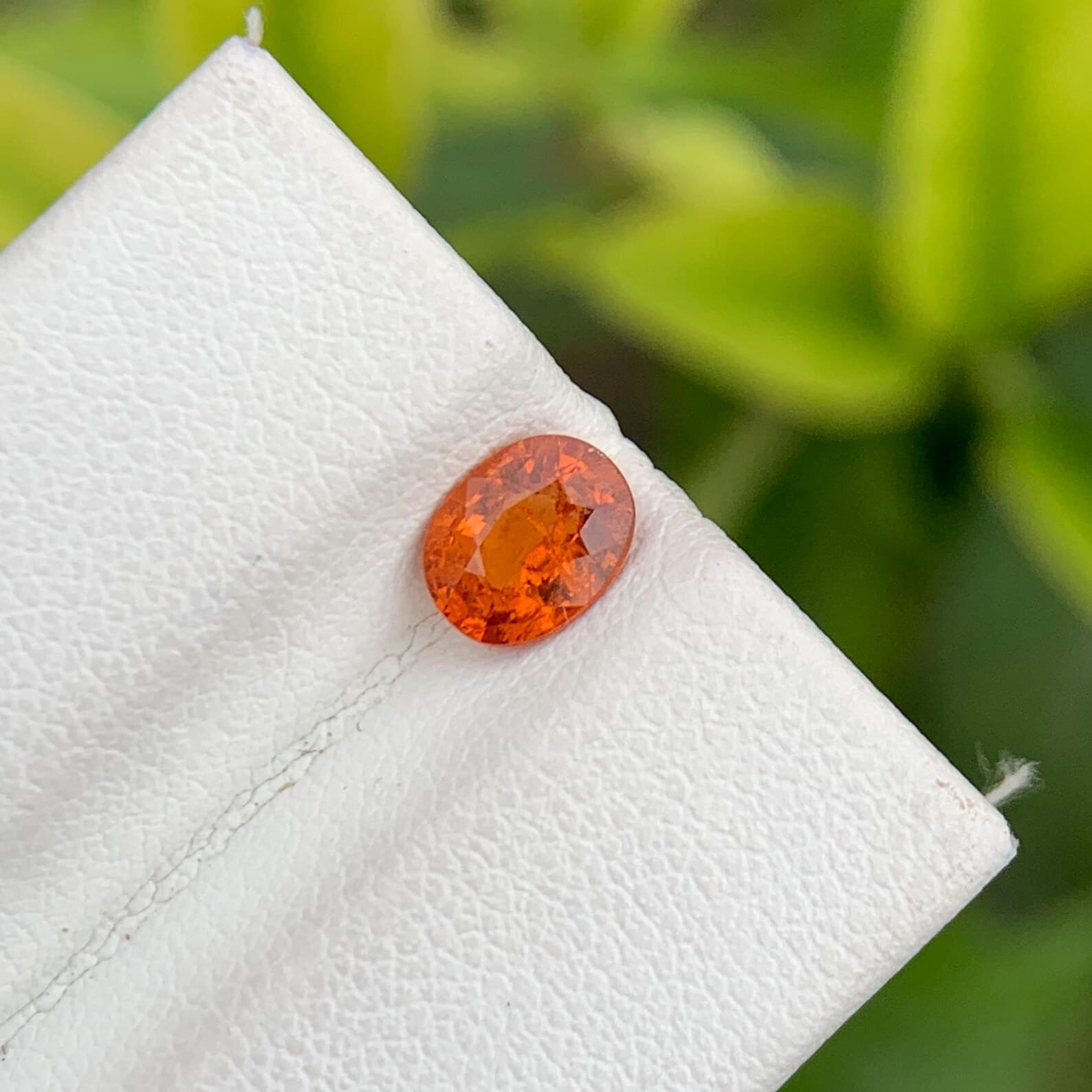 Spessartine Garnet 0.85ct Oval Cut, natural orange garnet from Pakistan