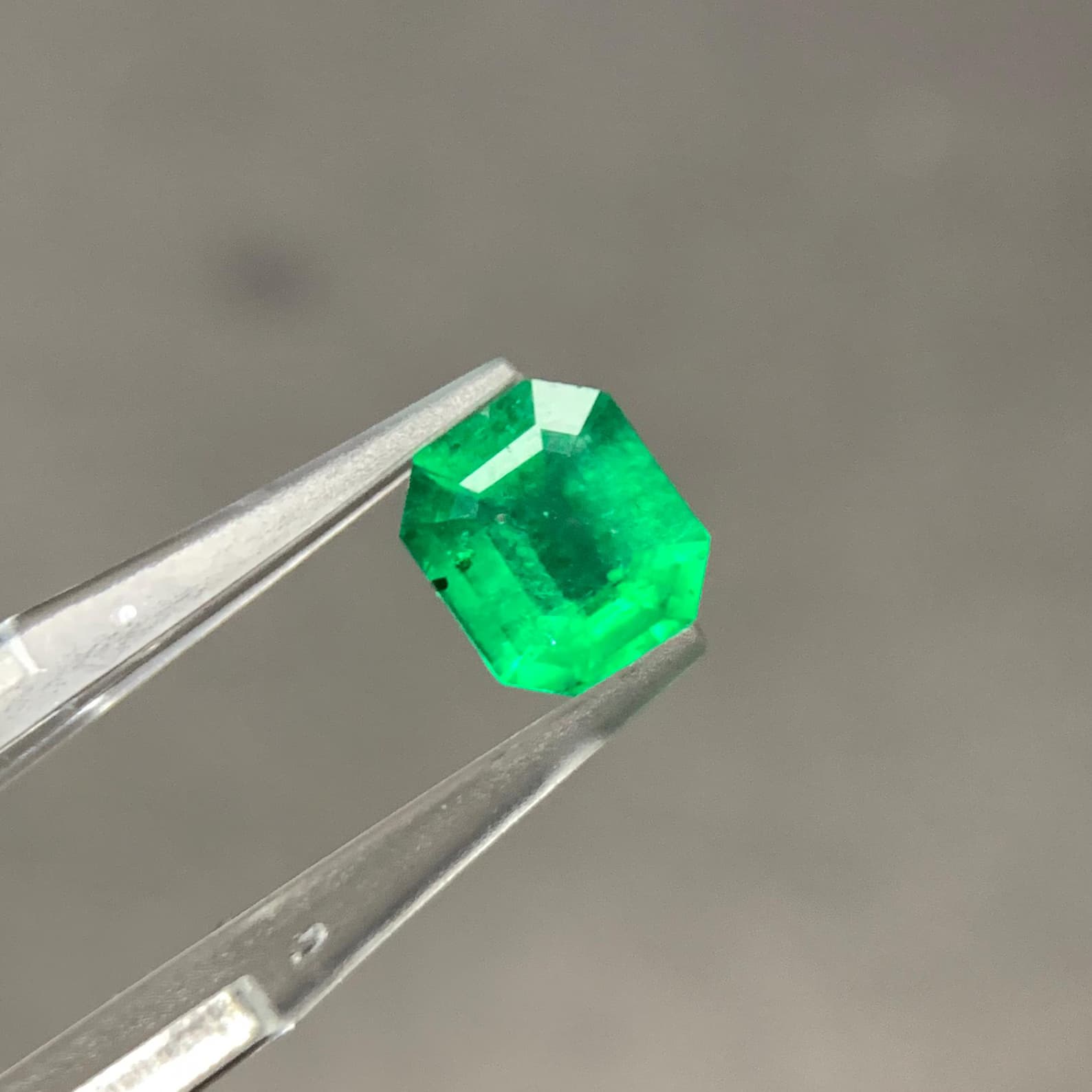 Emerald 0.75ct Emerald Cut, natural green emerald from Pakistan