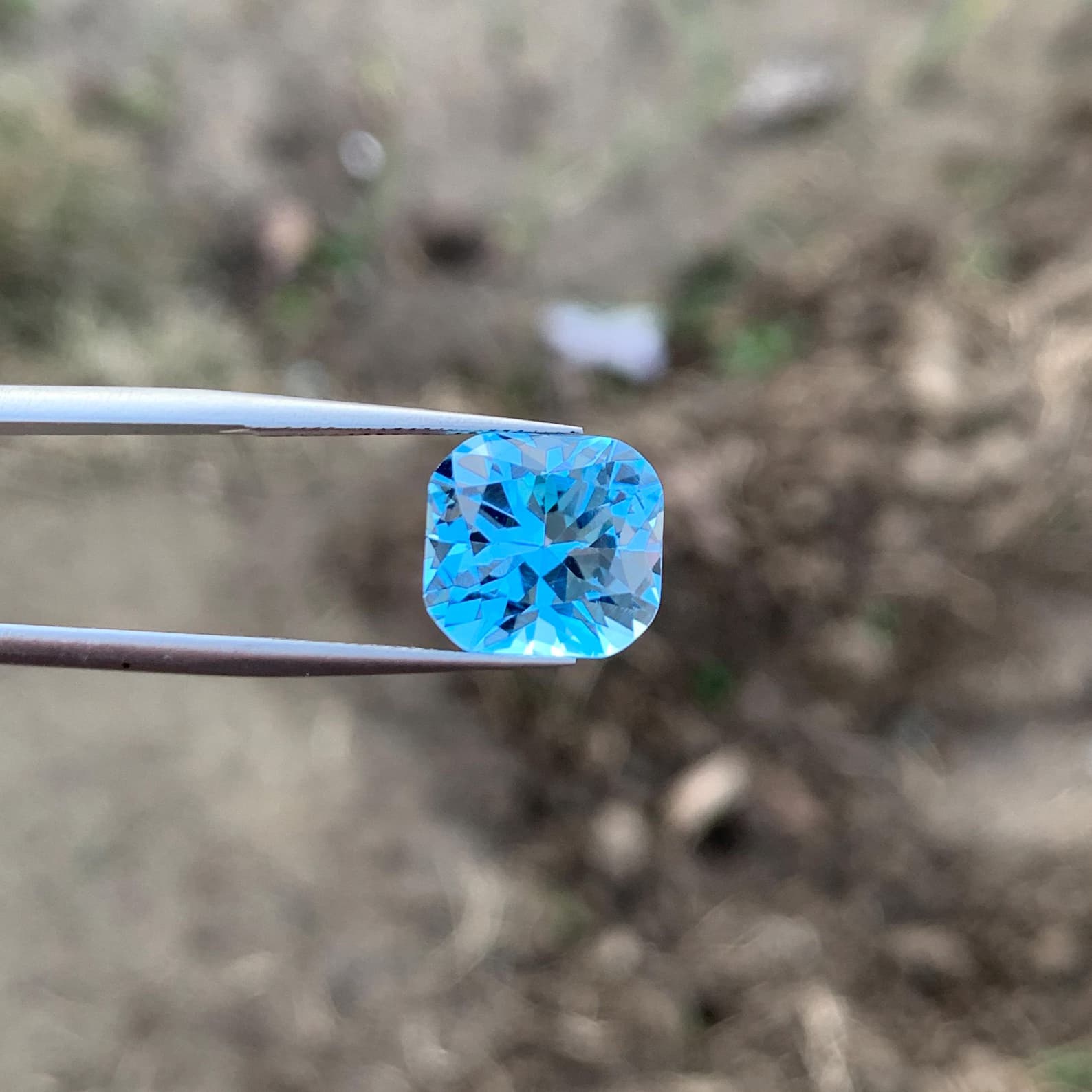 Sky Blue Topaz 8.4ct Radiant Cut, natural blue topaz from Pakistan