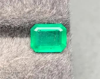 Swat Emerald 1.24ct Emerald Cut, natural green emerald from Swat Valley, Pakistan