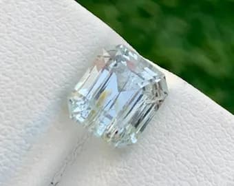 Aquamarine, representative stone