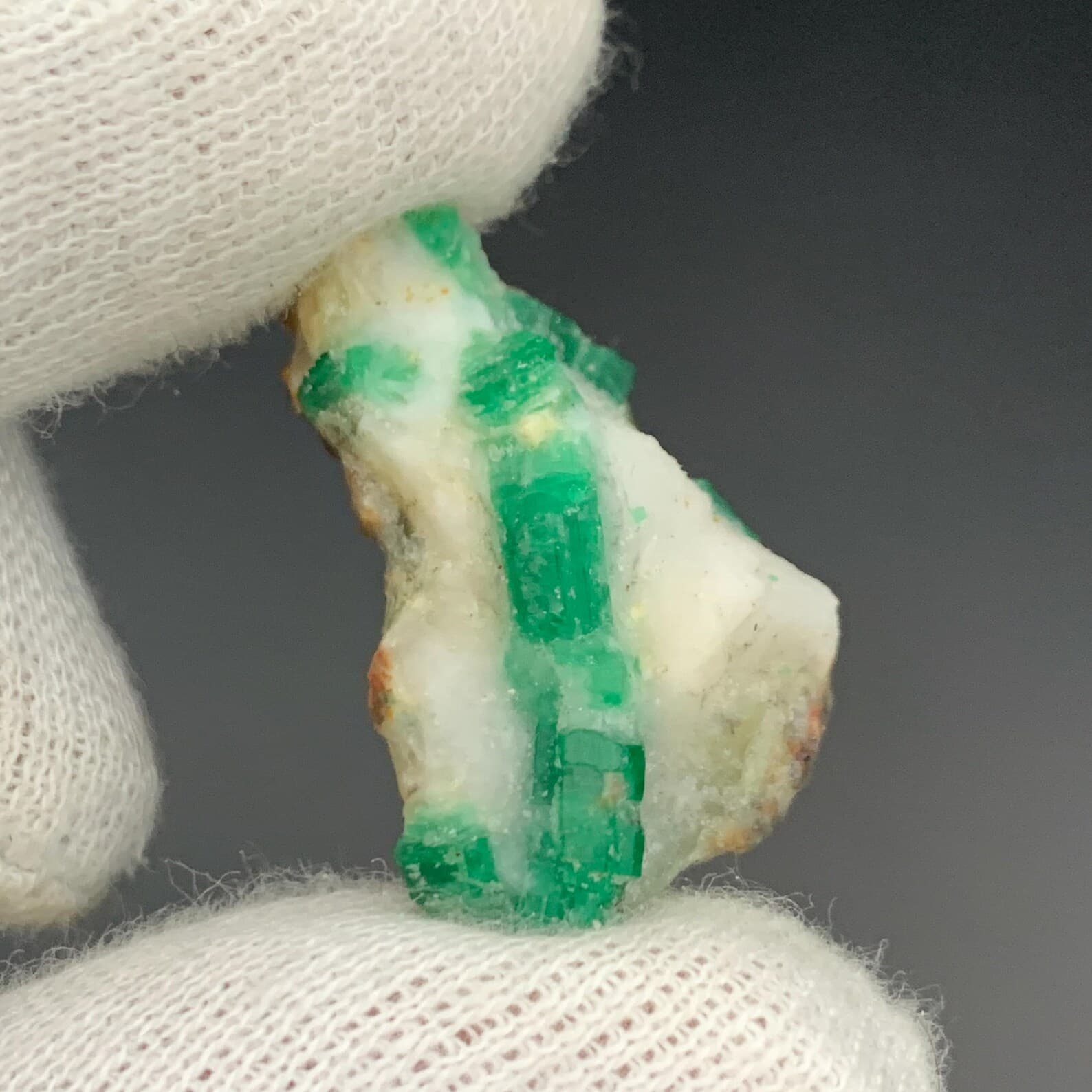 Emerald Mineral Specimen, natural green emerald from Pakistan