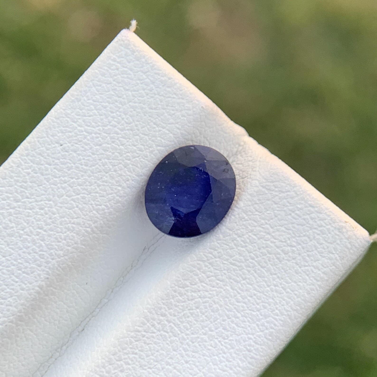 Sapphire 2.75ct Oval Cut, natural blue sapphire from Pakistan