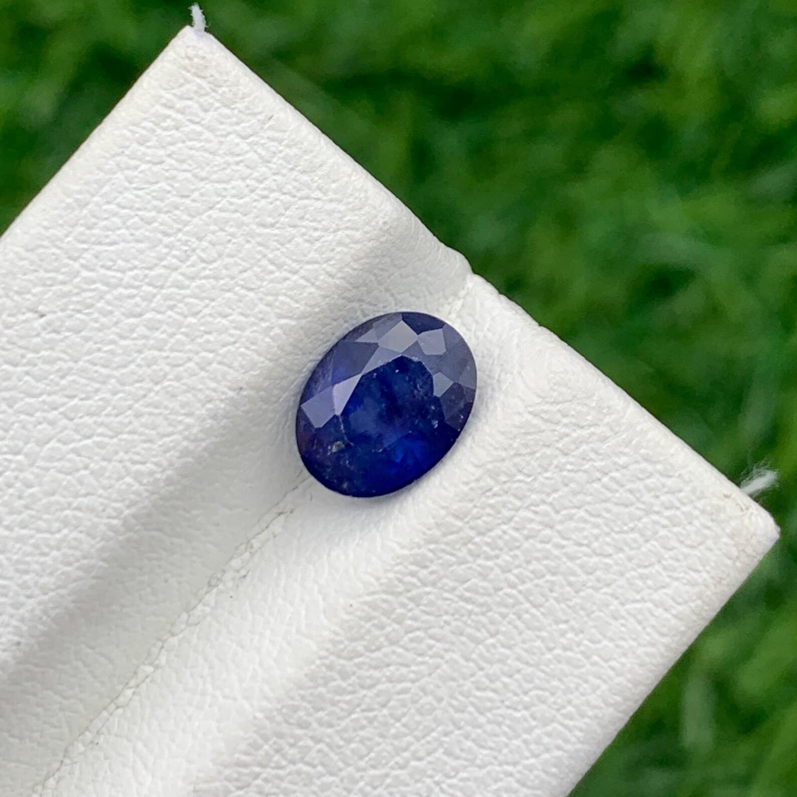 Sapphire 1.8ct Oval Cut, natural blue sapphire from Pakistan