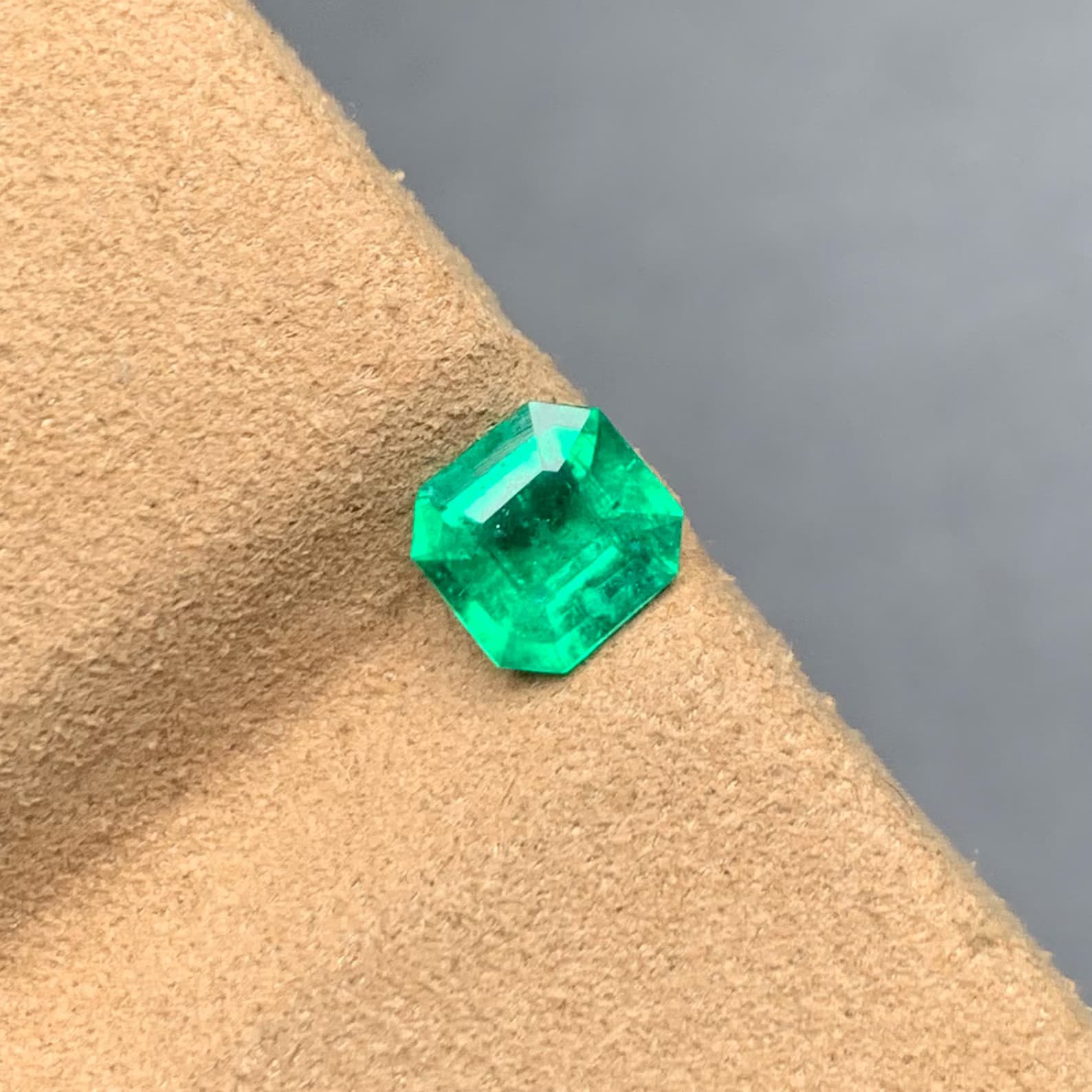 Swat Emerald 0.81ct Emerald Cut, natural green emerald from Swat Valley, Pakistan