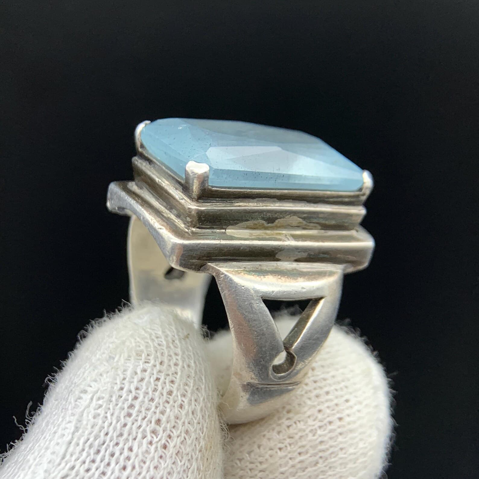 Vintage Blue Aquamarine Sterling Silver Ring, natural blue aquamarine from Pakistan