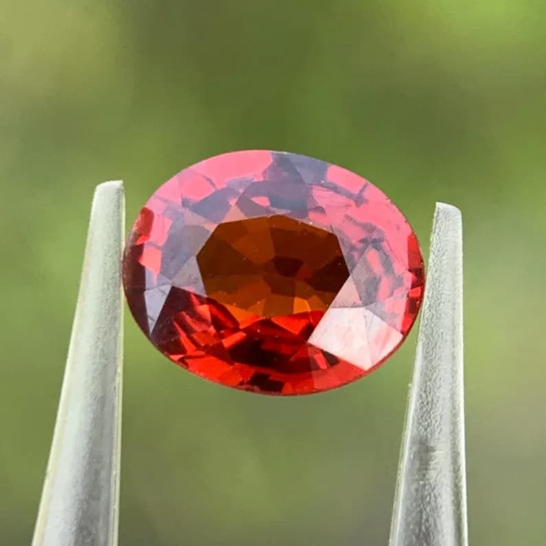 Spessartine Garnet 1.35ct Oval Cut, natural orange garnet from Pakistan, 1.35 ct