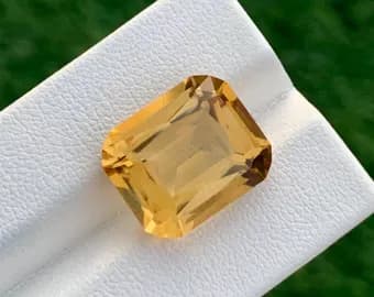 Yellow Citrine Cushion Cut, natural yellow / gold citrine from Pakistan