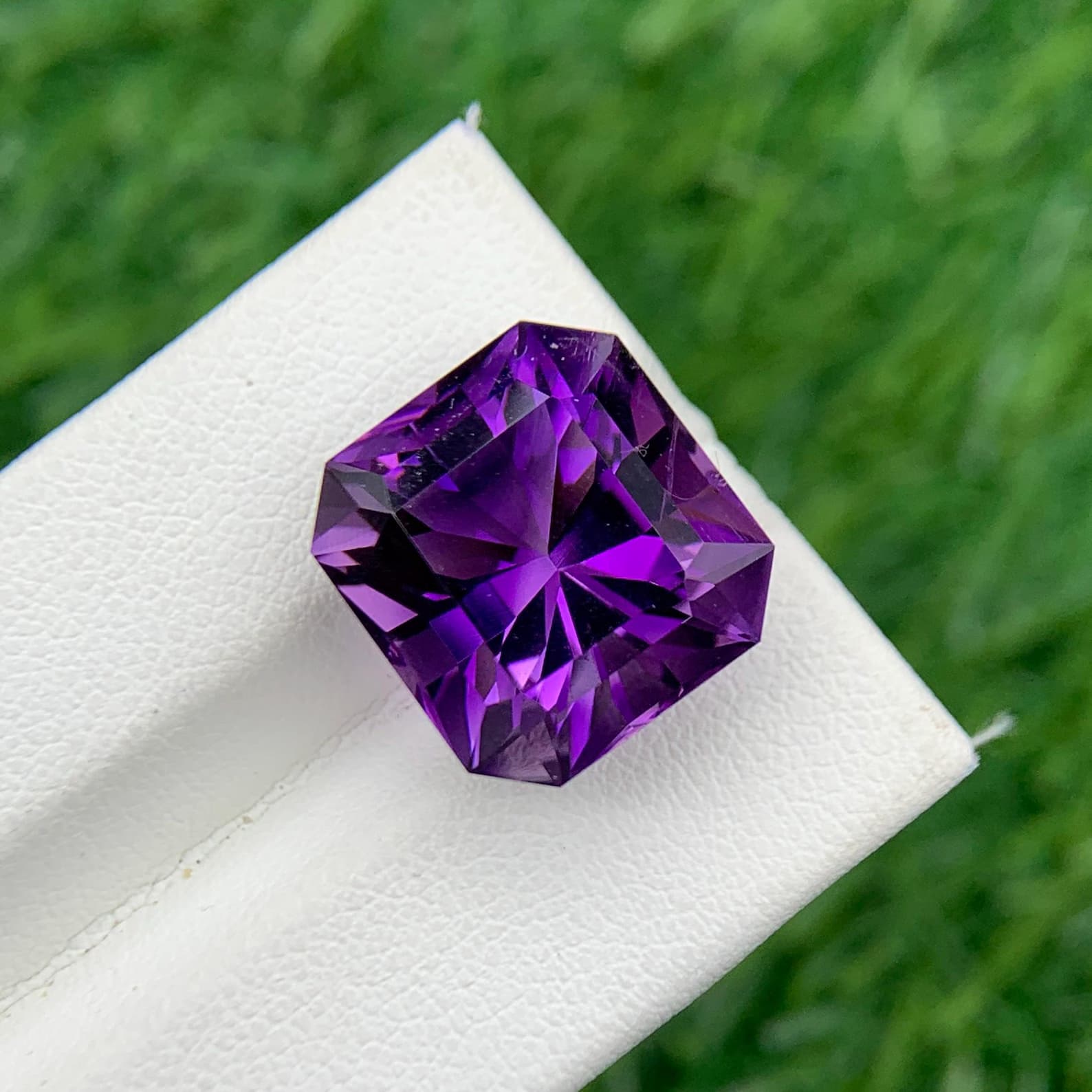 Amethyst 12.65ct Radiant Cut, natural purple amethyst from Pakistan