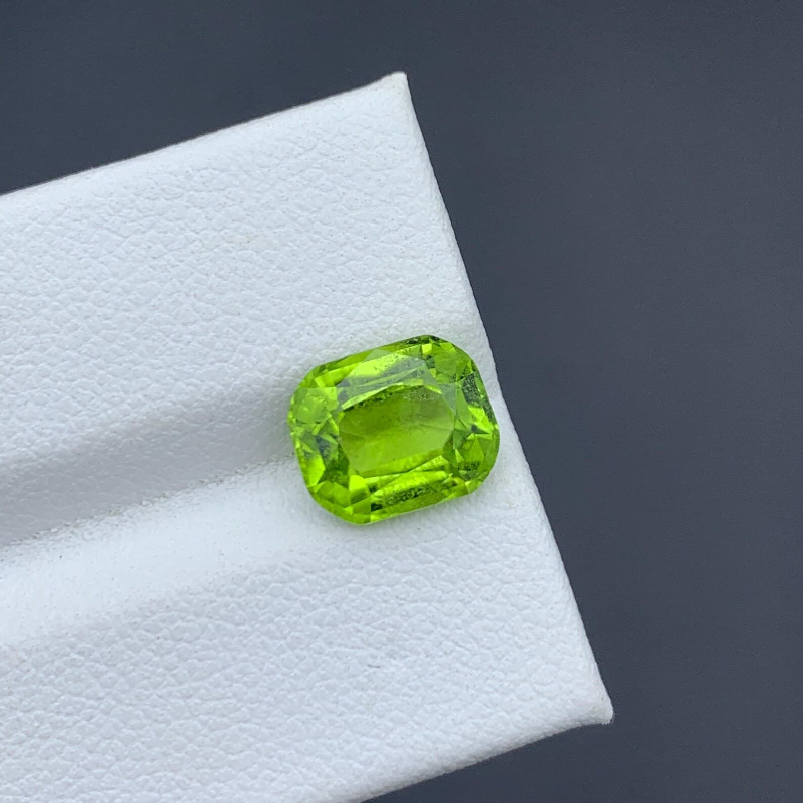 Peridot Cushion Cut, natural green peridot from Pakistan