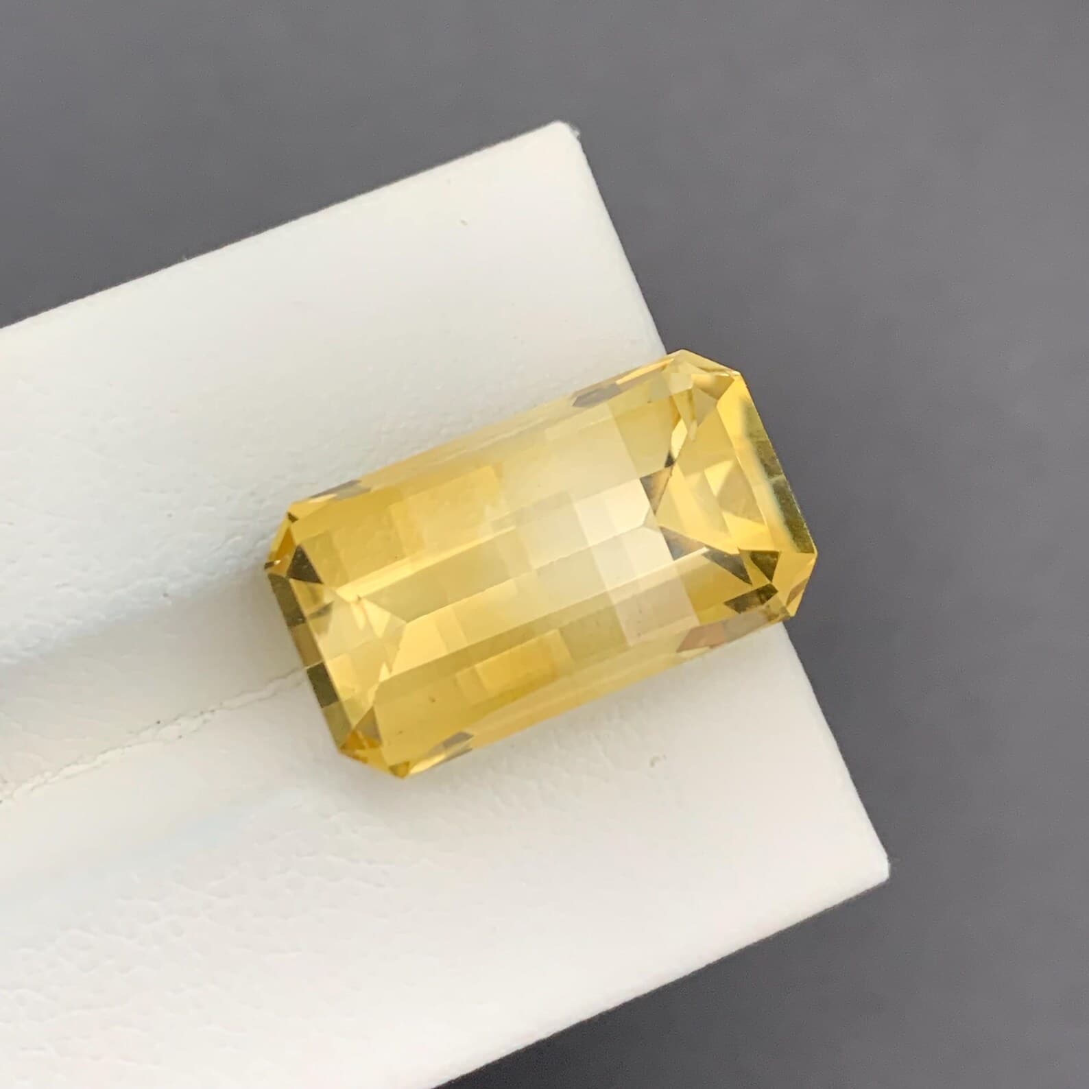 Yellow Citrine 13.75ct Pixel Cut, natural yellow / gold citrine from Pakistan